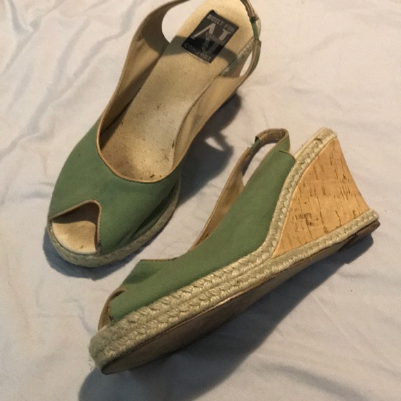 Green wedge peep toes - Picture 3 of 3